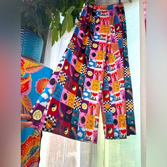 🖤🩷💙Dressed in LALA Colorful Graphic Pants💙🩷🖤 - Picture 1 of 7